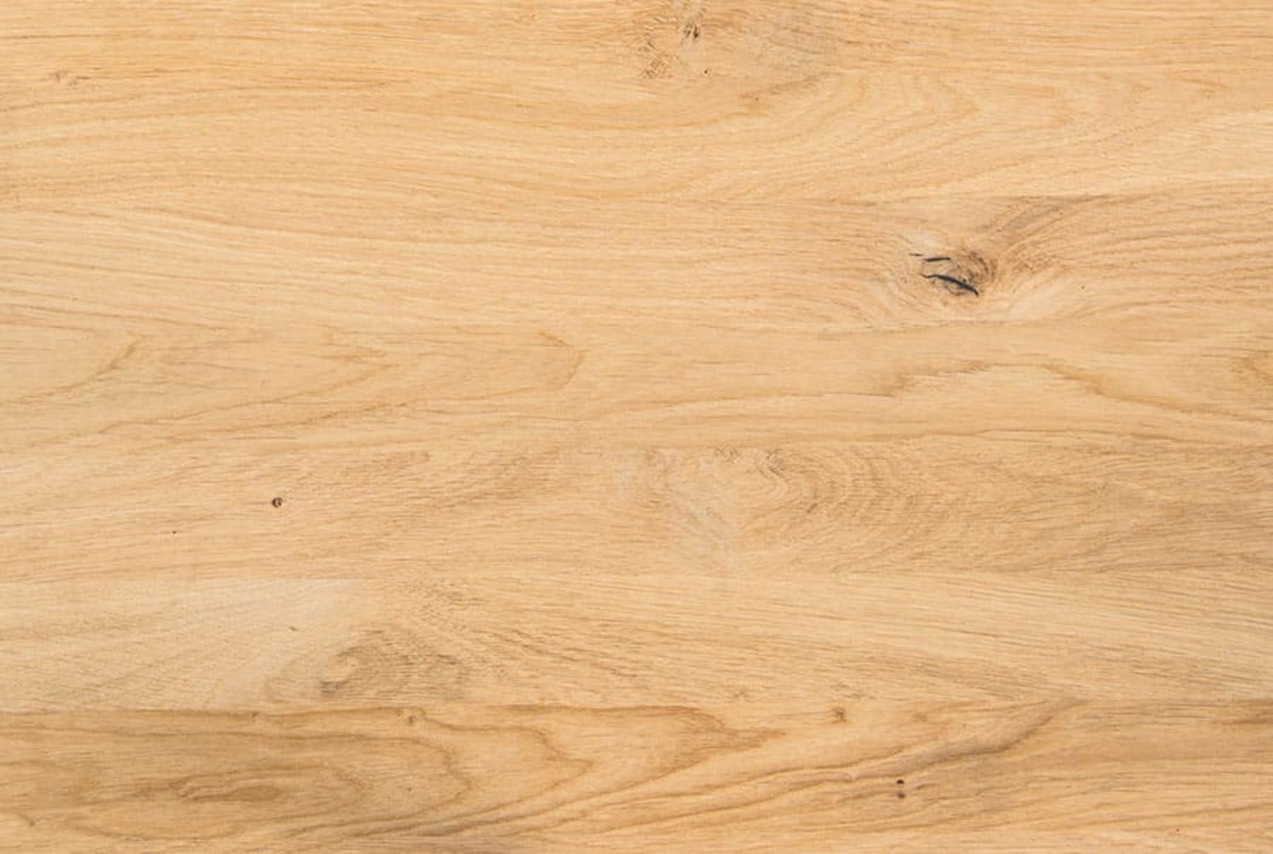 Laubholzplatten mit durchgehenden Lamellen