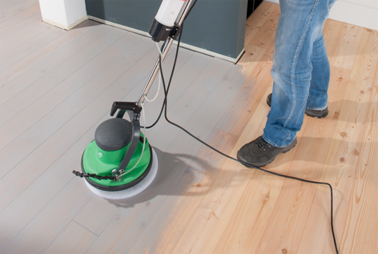 3. Erster Anstrich: Maschine